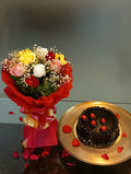Red Roses Bouquet with Chocolate Cake